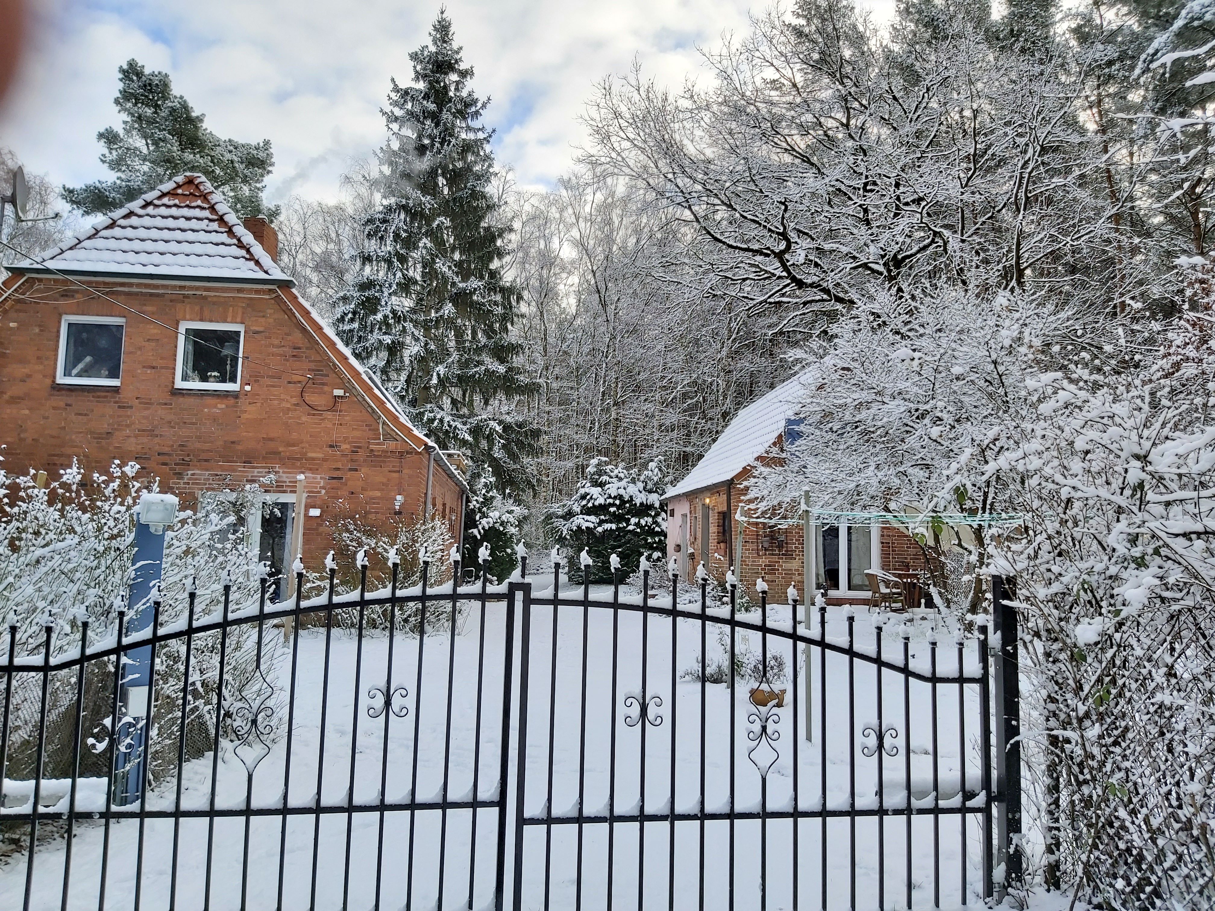 Auffahrt im Winter